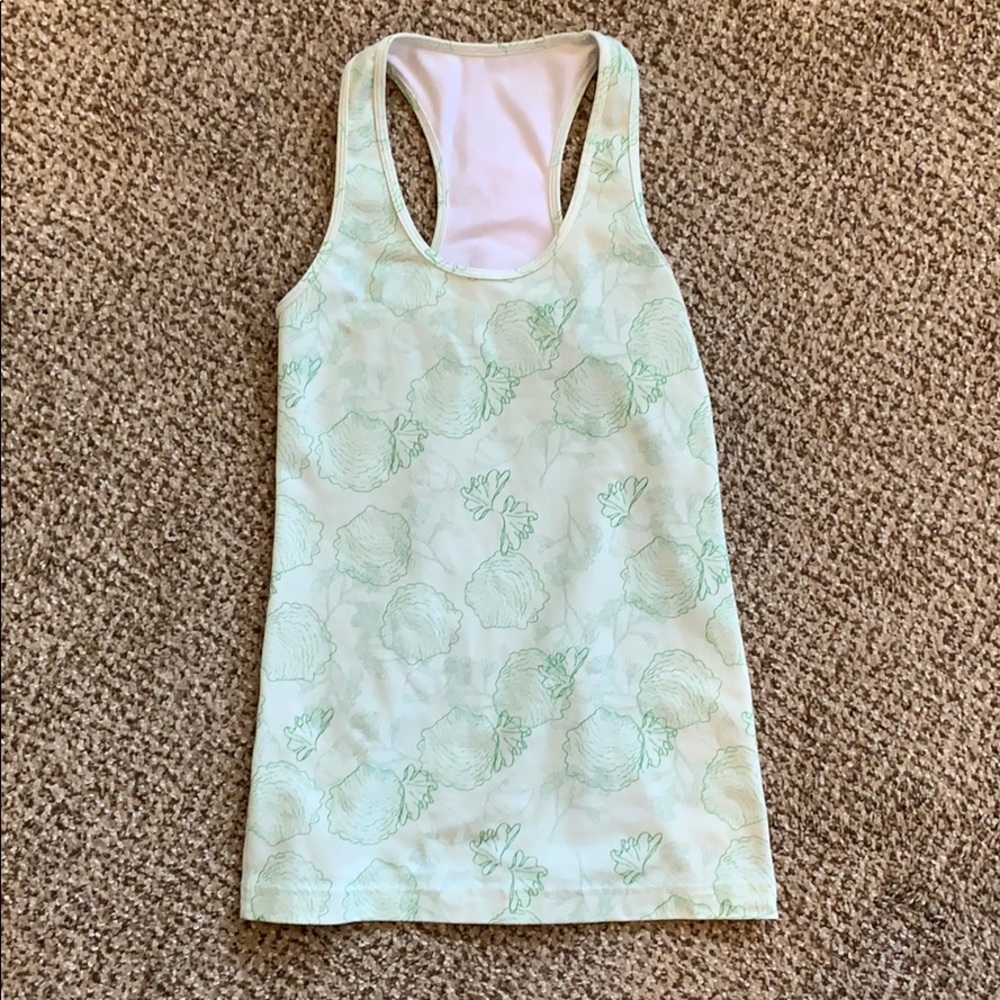 Lululemon workout top